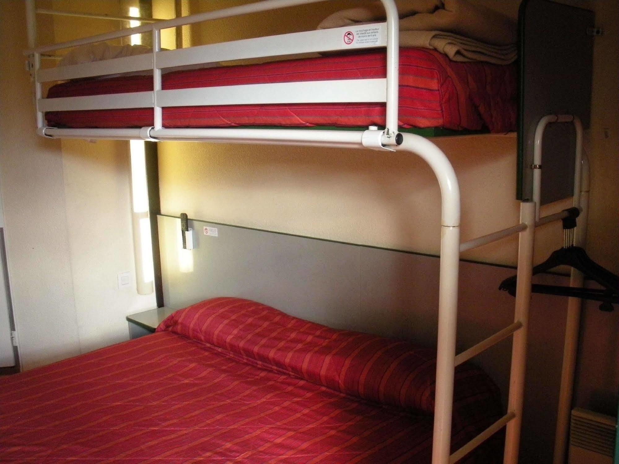 Premiere Classe Évreux Dış mekan fotoğraf A bunk bed